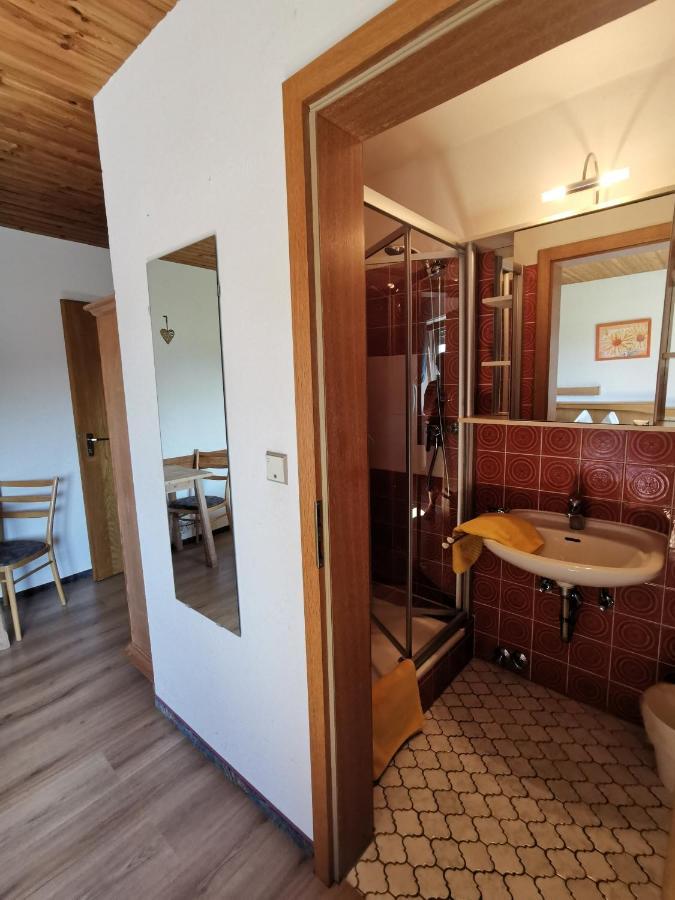 Hotel Garni Austermayer Traunreut Exteriör bild