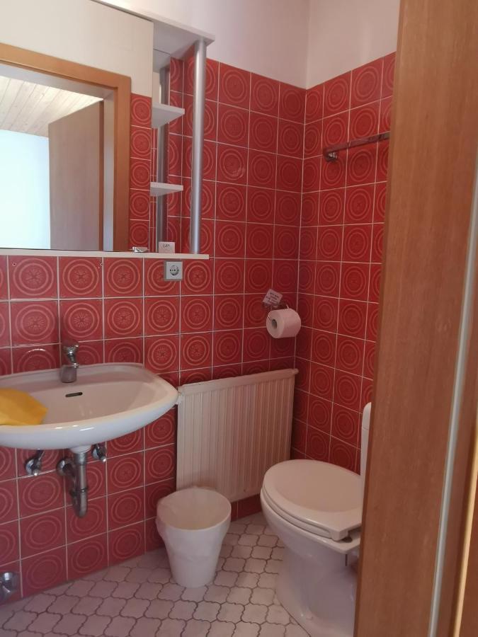 Hotel Garni Austermayer Traunreut Exteriör bild