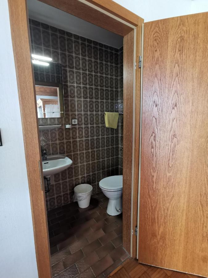 Hotel Garni Austermayer Traunreut Exteriör bild